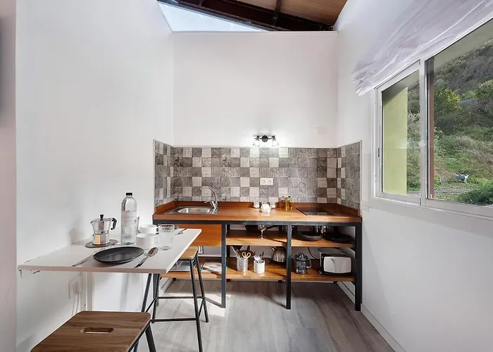 Casa Lomo El Aire Acevino アパート